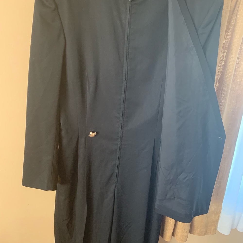 Suit - Picture 3 of 5